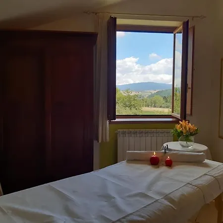 Il Girasole 3* Камильятелло-Силано